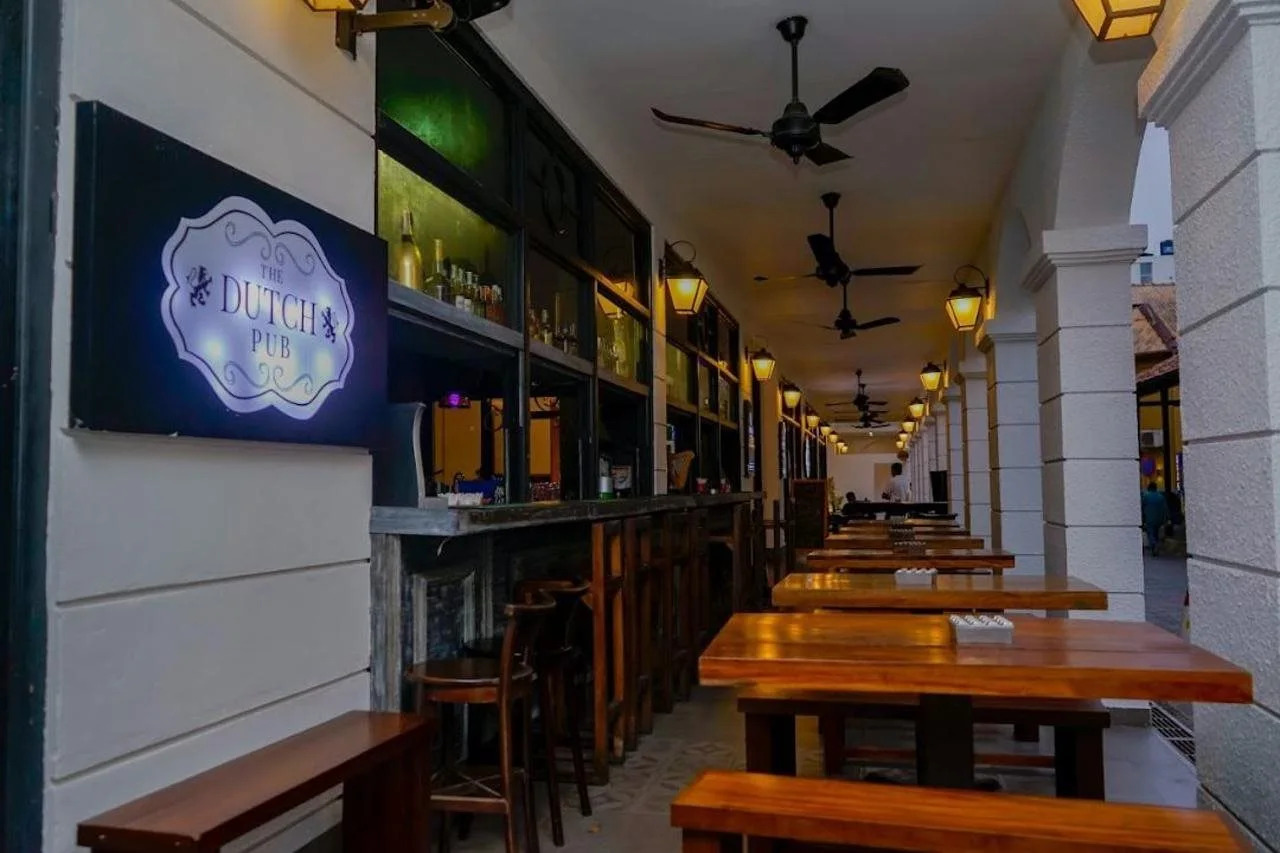 Foto - Fairway Colombo - Sri Lanka's First Hotel With Robot Technology