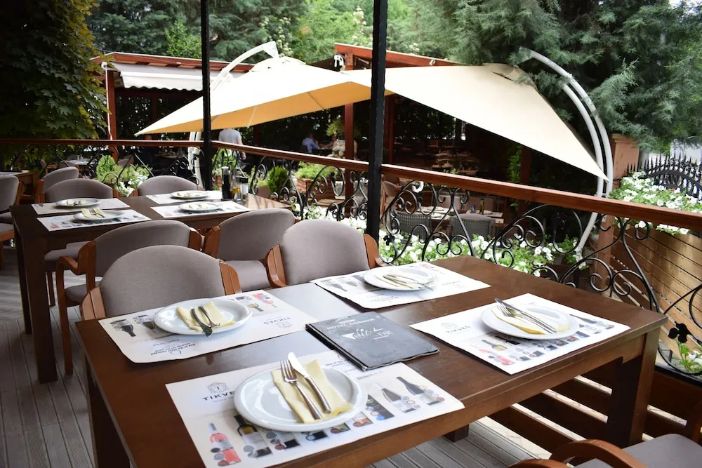 Foto - Hotel Aristocrat & Fish Restaurant