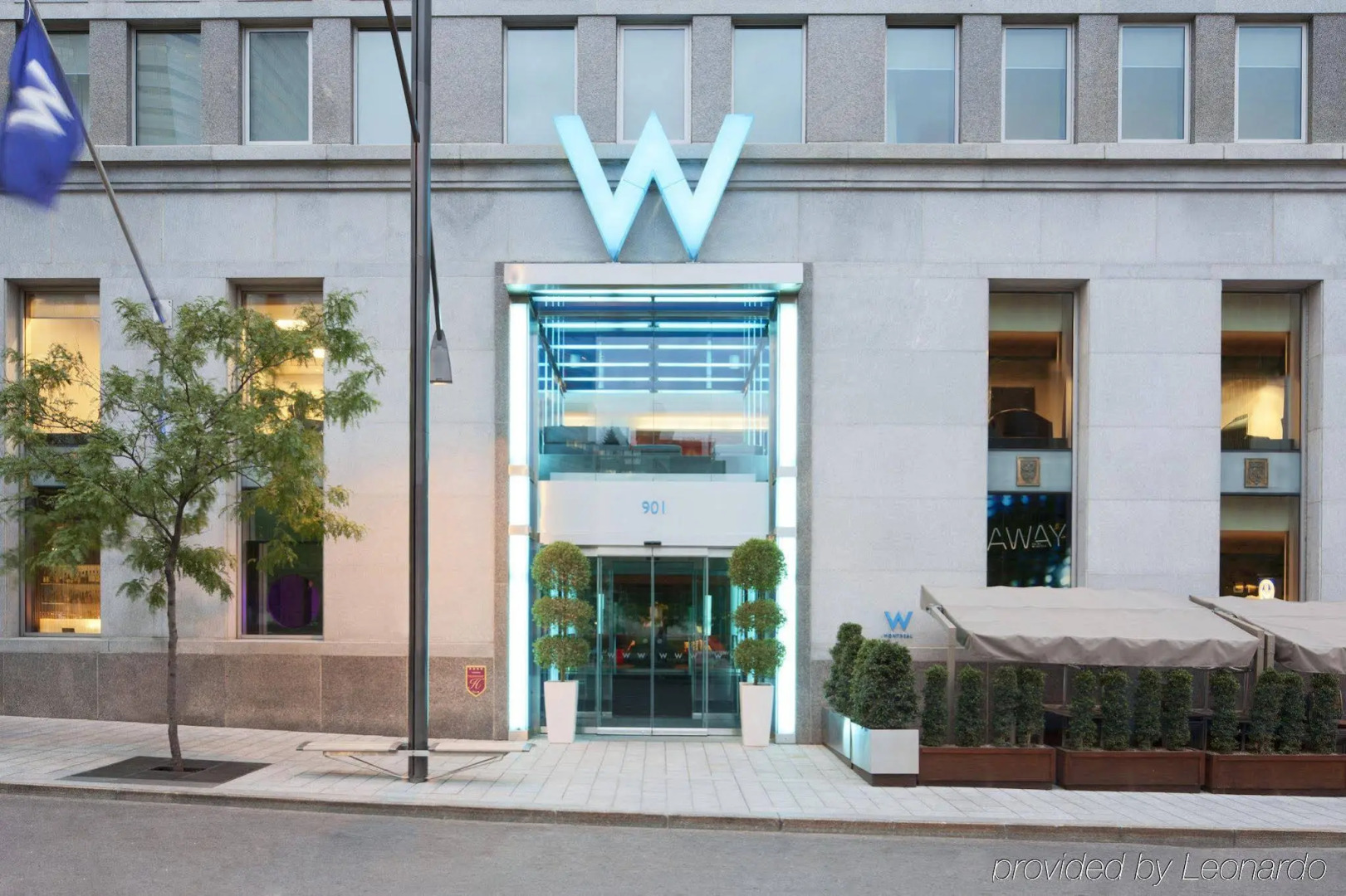 Photo - W Montreal