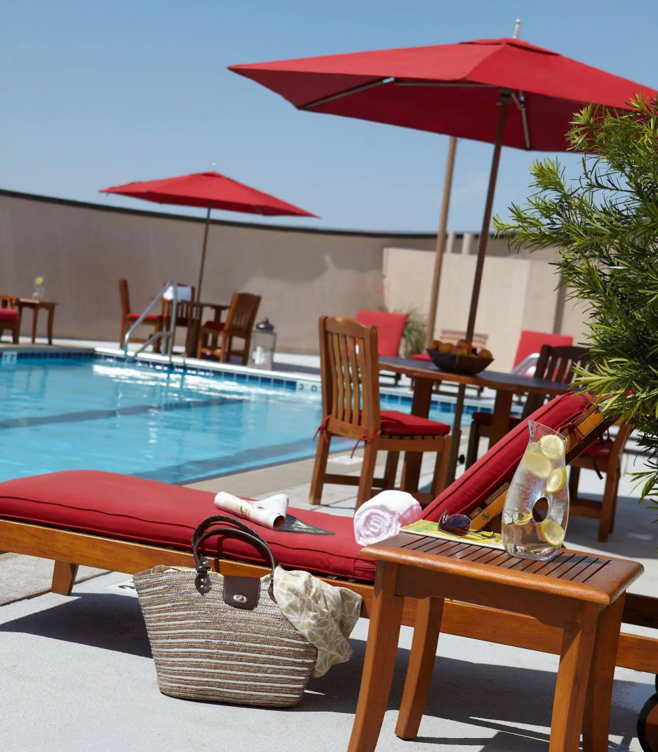 Photo - Renaissance Dallas Hotel