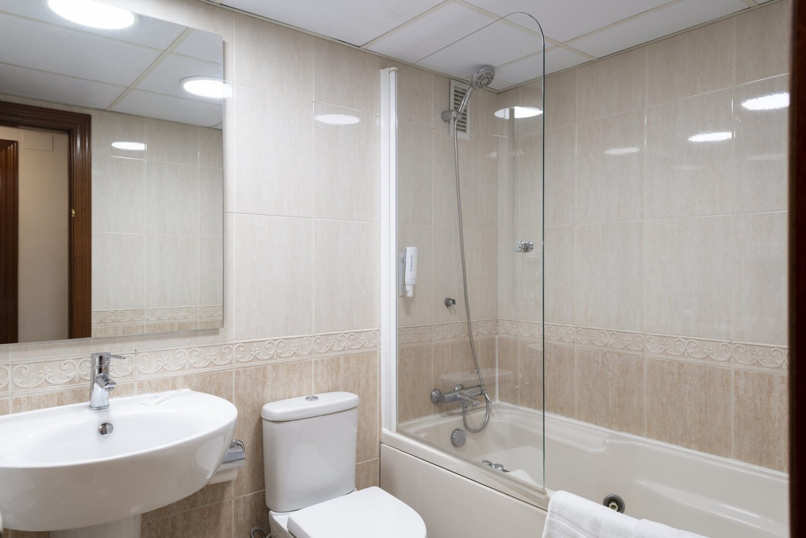 Photo - Aparthotel Los Girasoles