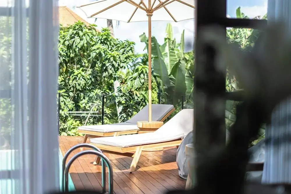 Foto - Garden Heights Villa by EVDEkimi - Elegant 3BR Jungle oasis with Hammock
