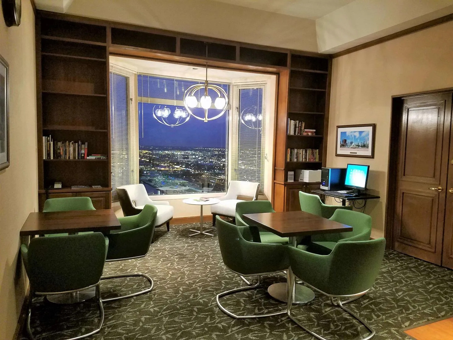 Photo - The Buckingham Hotel