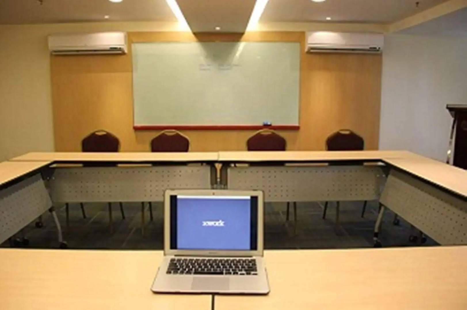 Foto - 1O1 URBAN Jakarta Kelapa Gading