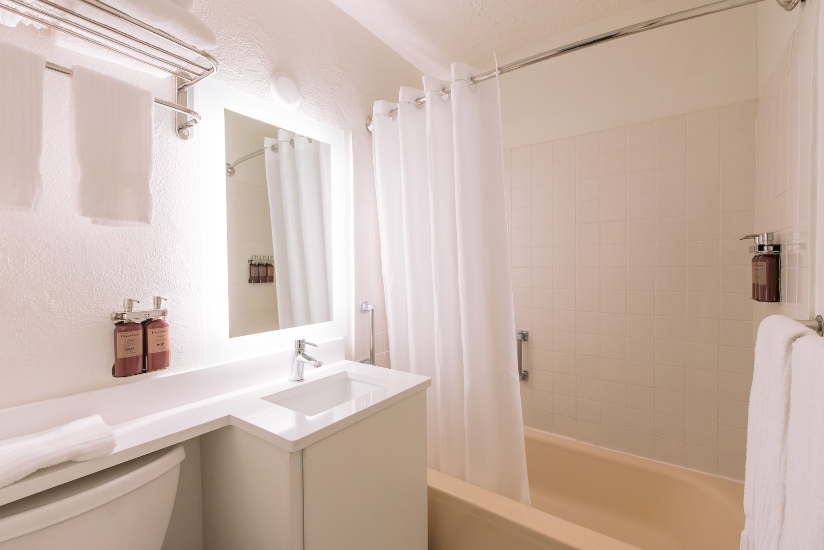Photo - SCP Hilo Hotel