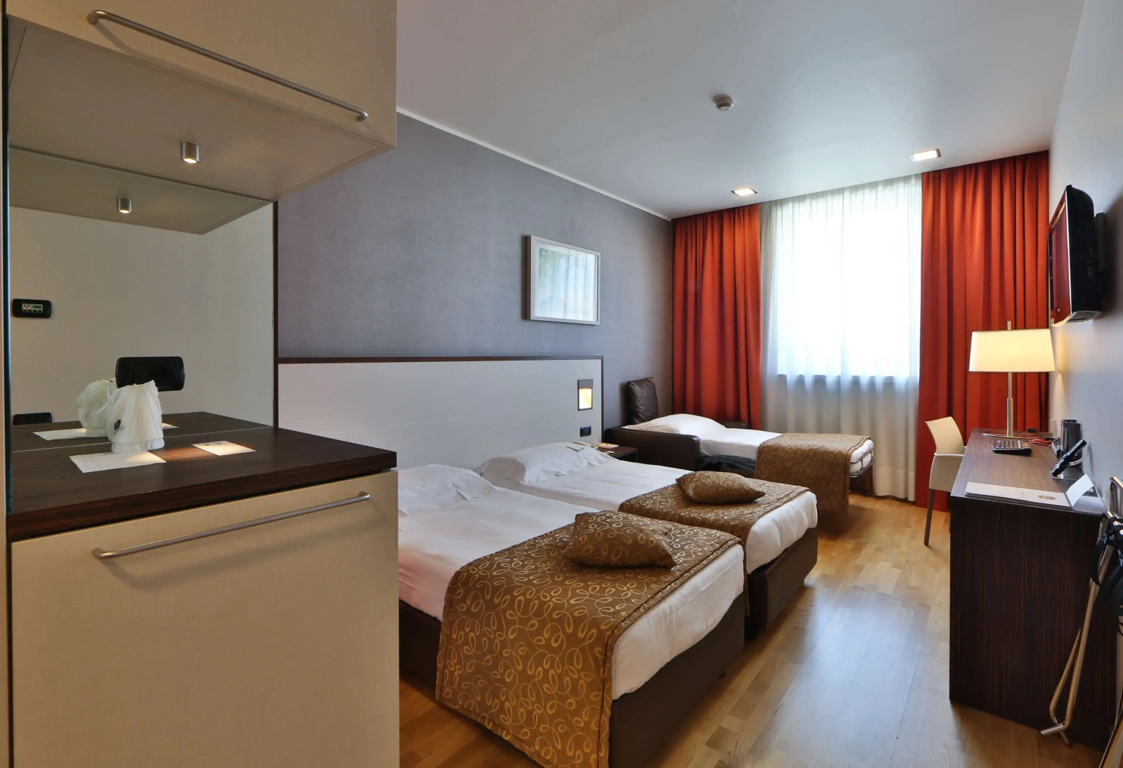 Foto - Best Western Falck Village Hotel