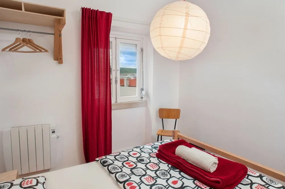 Foto - Nazaré Hostel - Rooms & Dorms