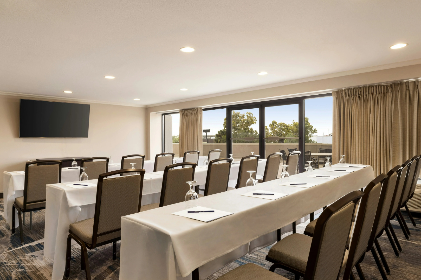 Foto - DoubleTree by Hilton Hotel New Orleans Airport