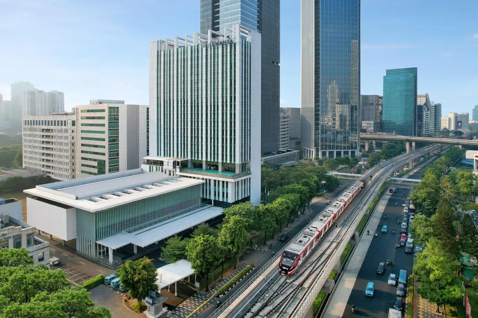 Photo - JS Luwansa Hotel and Convention Center
