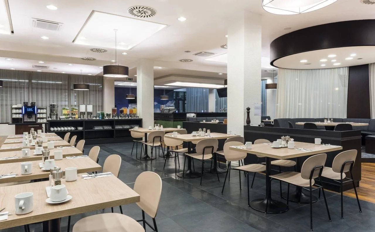 Photo - Courtyard by Marriott Prague Airport