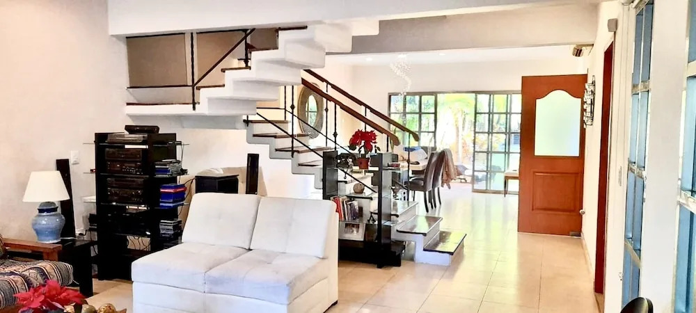 Photo - La Maison BLEUE