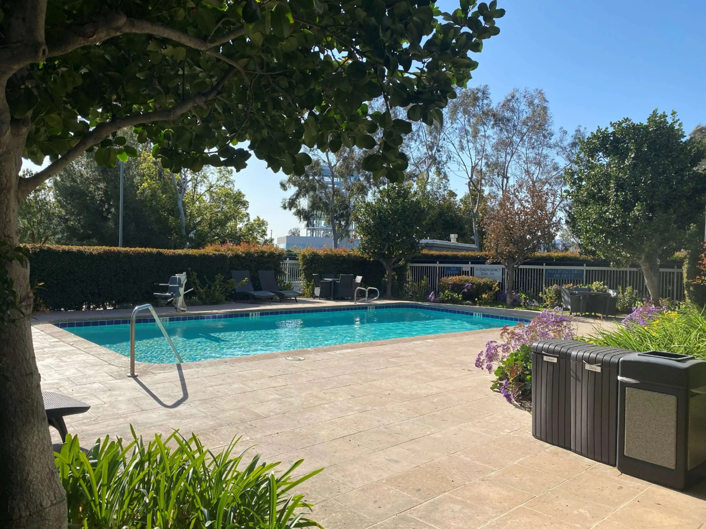 Photo - SureStay Hotel by Best Western Ontario Airport
