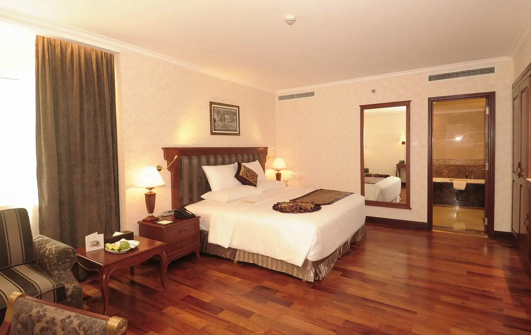 Photo - Rex Hotel