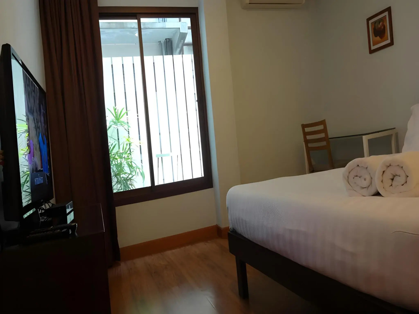 Photo - Mango Bedroom Inn