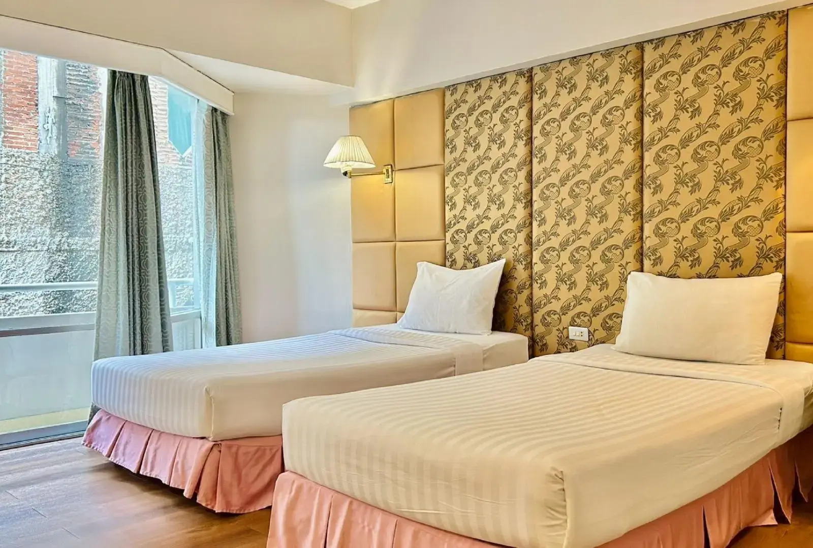 Foto - Ayothaya Riverside Hotel