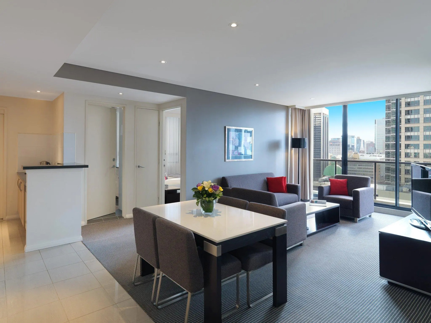 Photo - Meriton Suites Pitt Street, Sydney