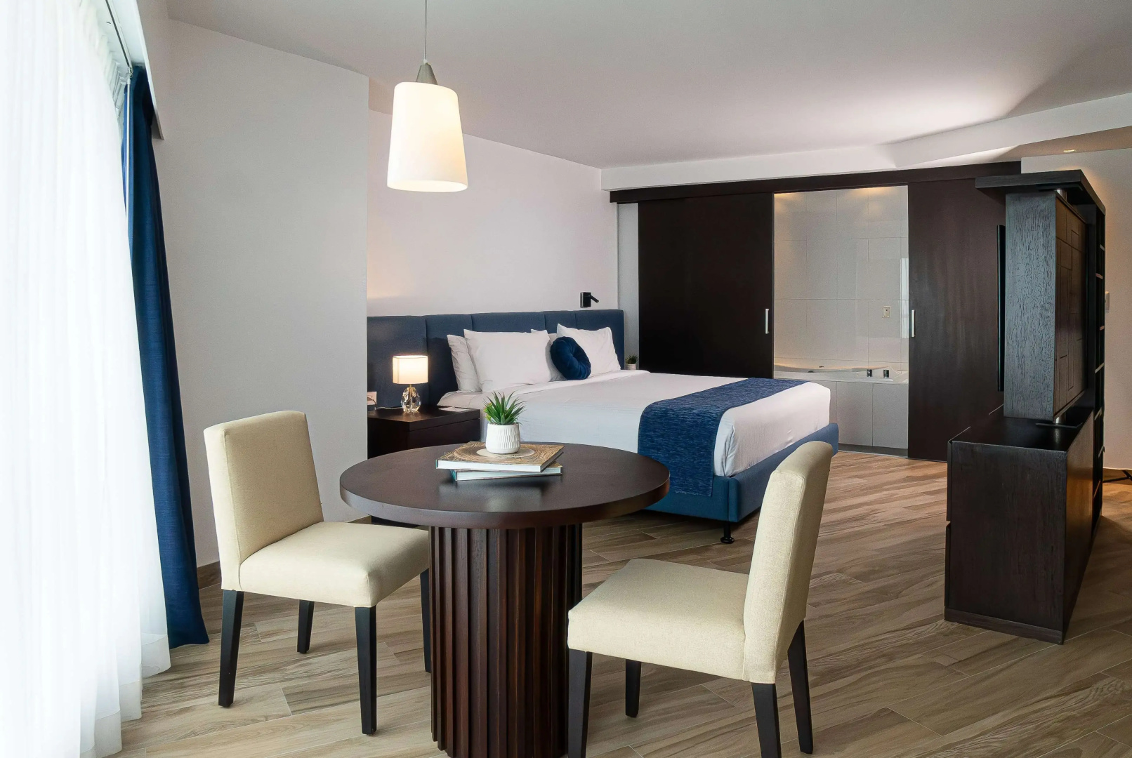 Photo - Wyndham Guayaquil, Puerto Santa Ana