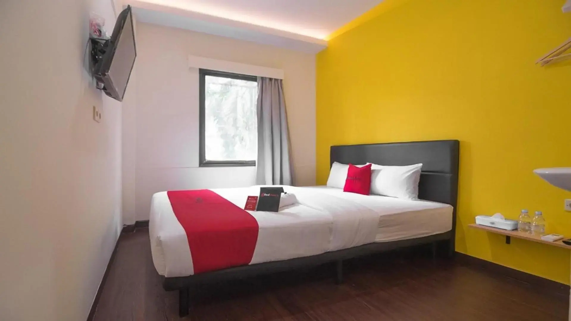 Foto - RedDoorz near ITC Mangga Dua