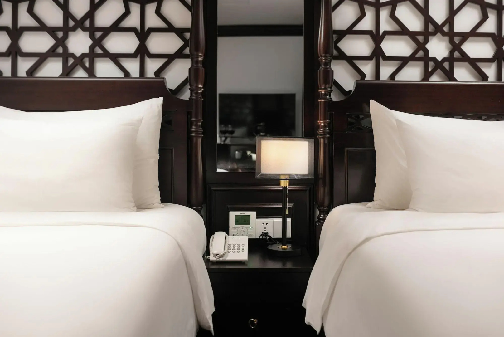 Photo - MAY DE VILLE Crown Hotel