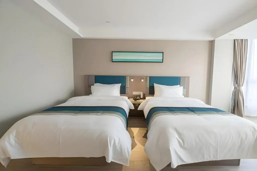 Homeinn Selected Hotel (Wuxi Anzhen East Railway Station RT-Mart)