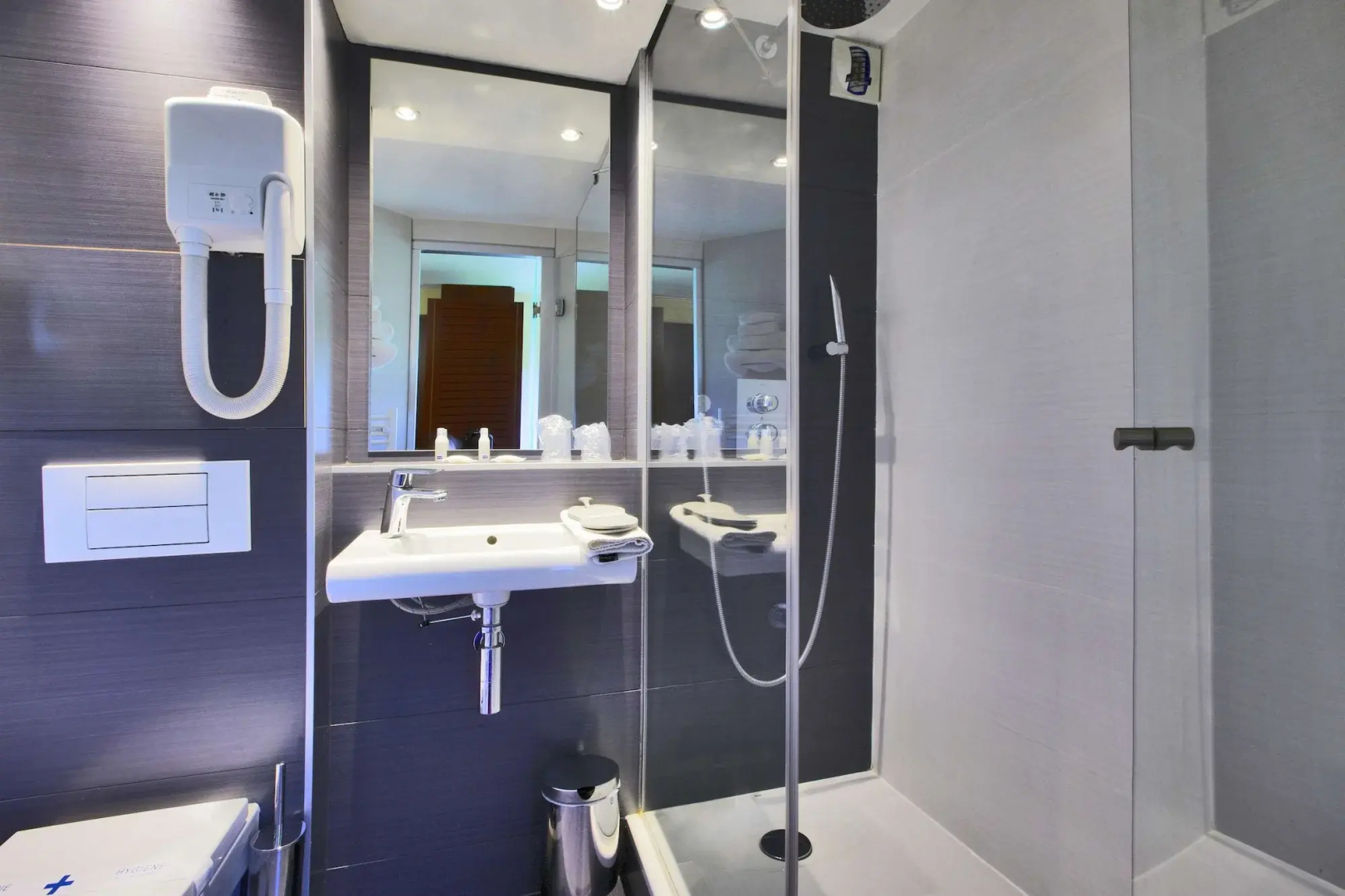 Photo - Kyriad Bordeaux Lormont