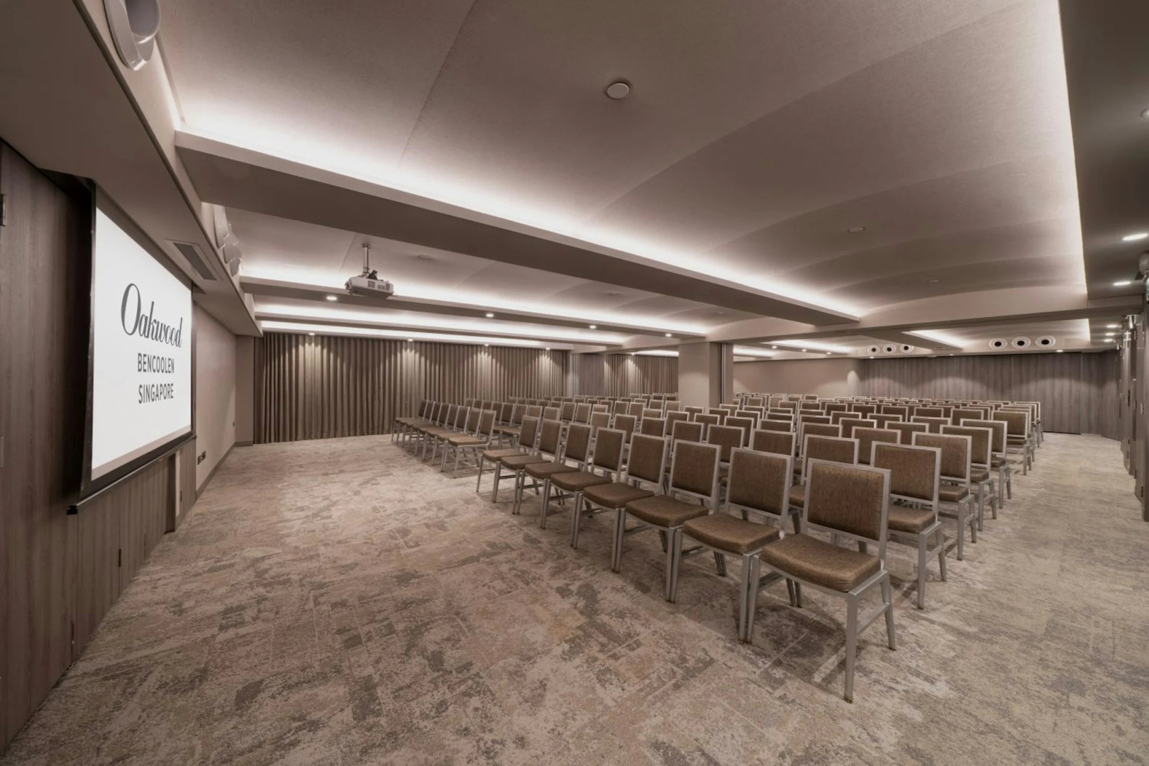 Photo - Oakwood Bencoolen Singapore