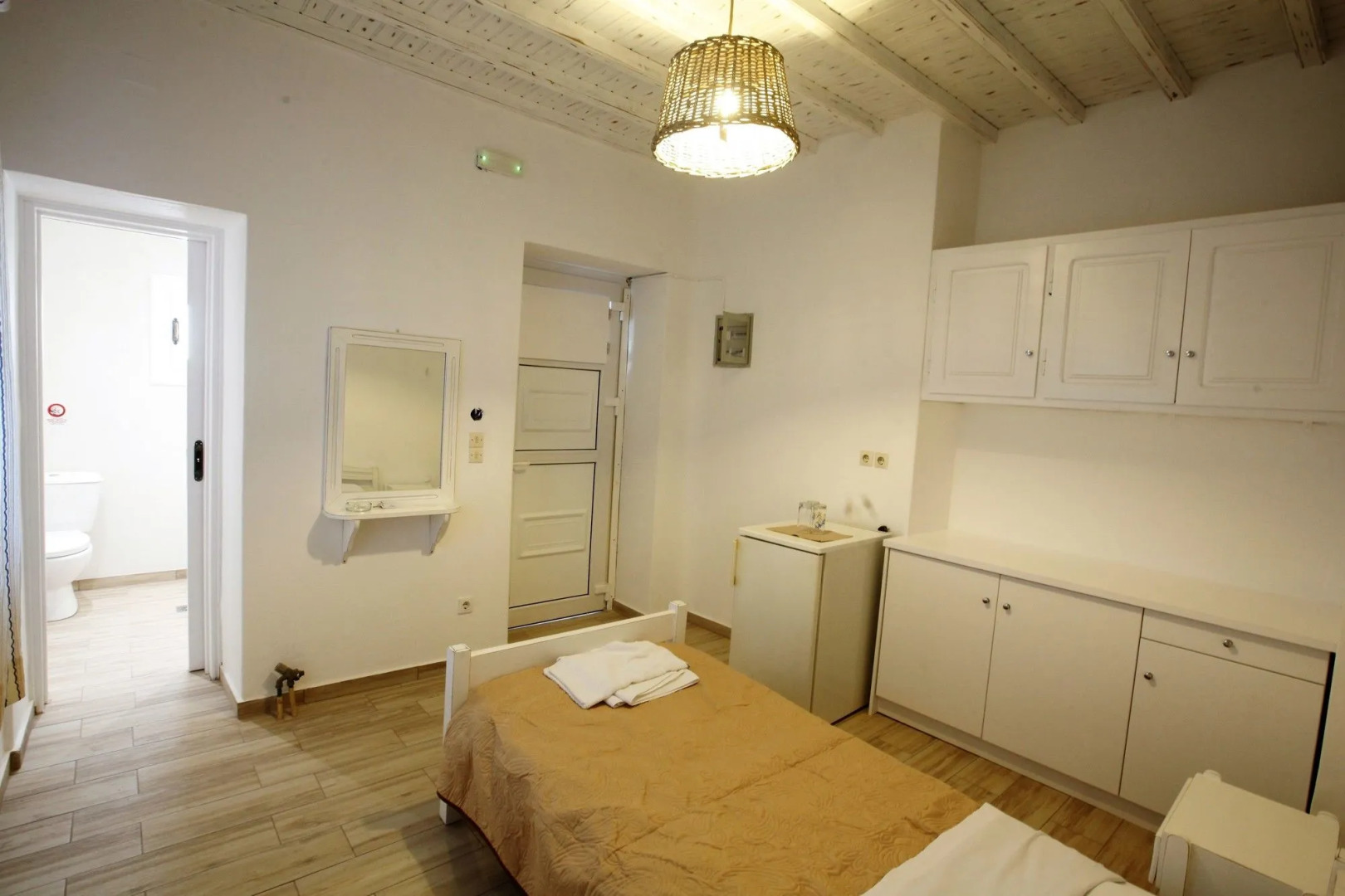 Foto - Nikos Rooms