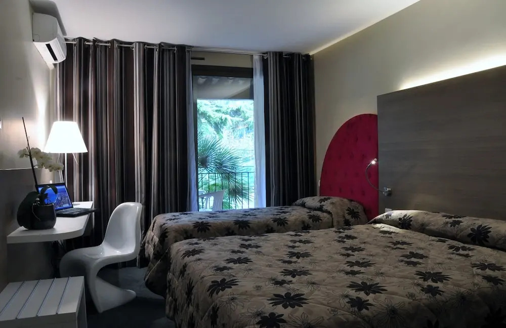 Foto - Servotel Castagniers