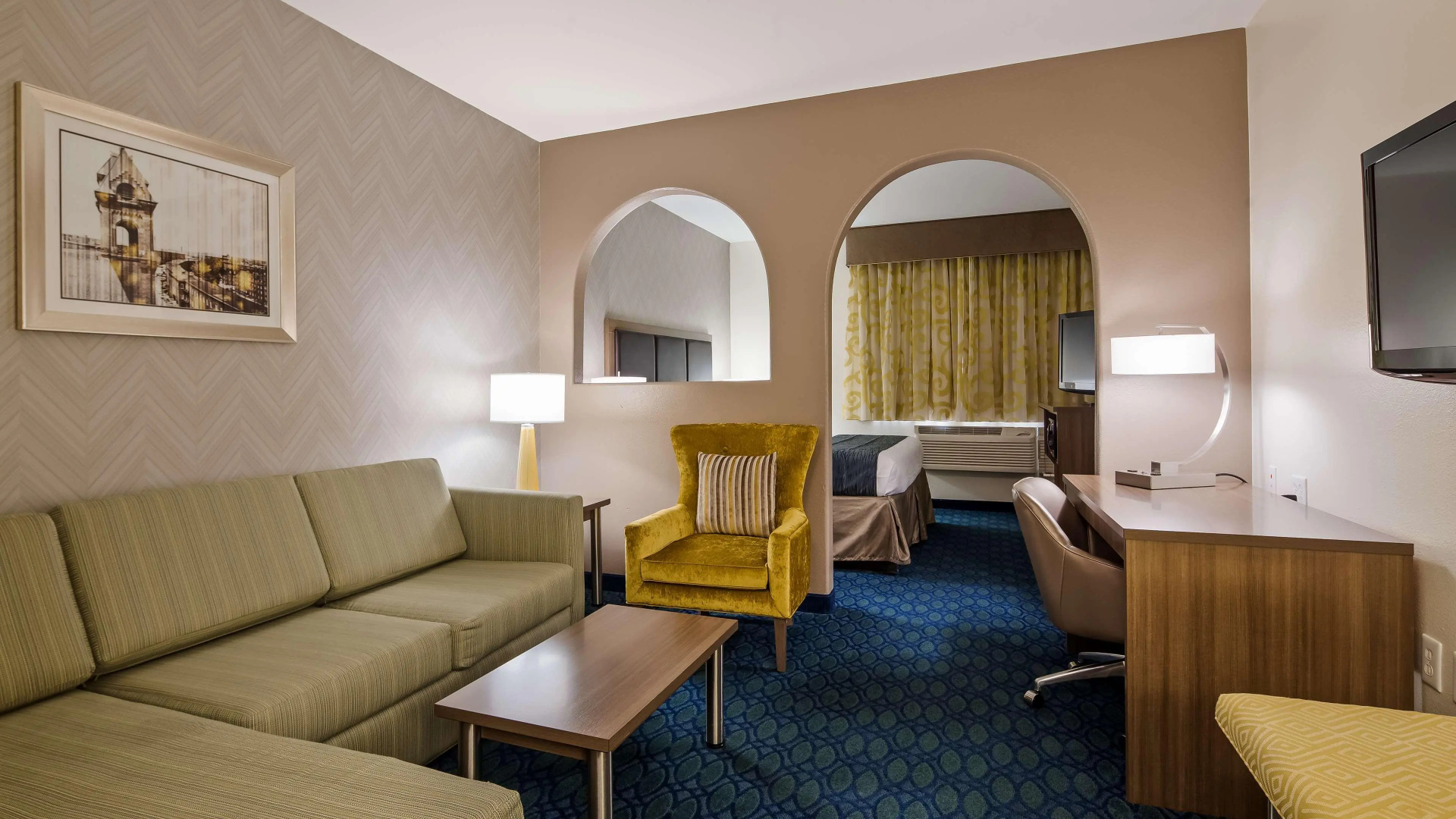 Photo - Best Western Plus Tulsa Inn & Suites