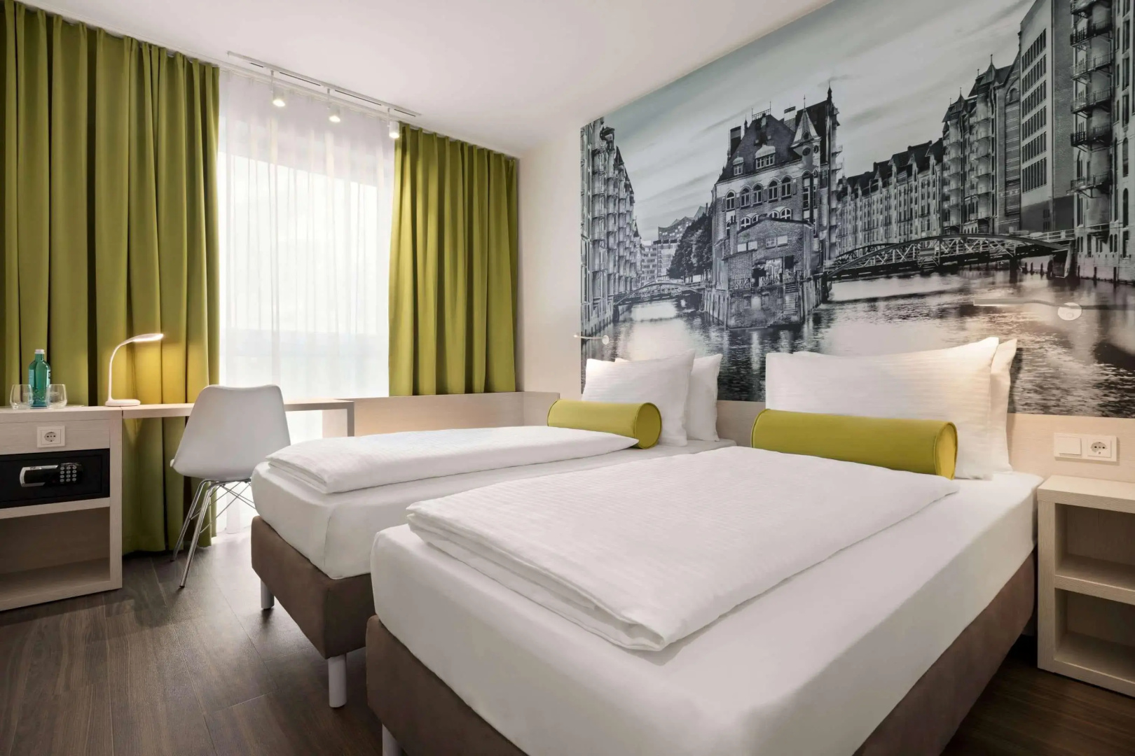 Photo - Premier Inn Hamburg City Berliner Tor