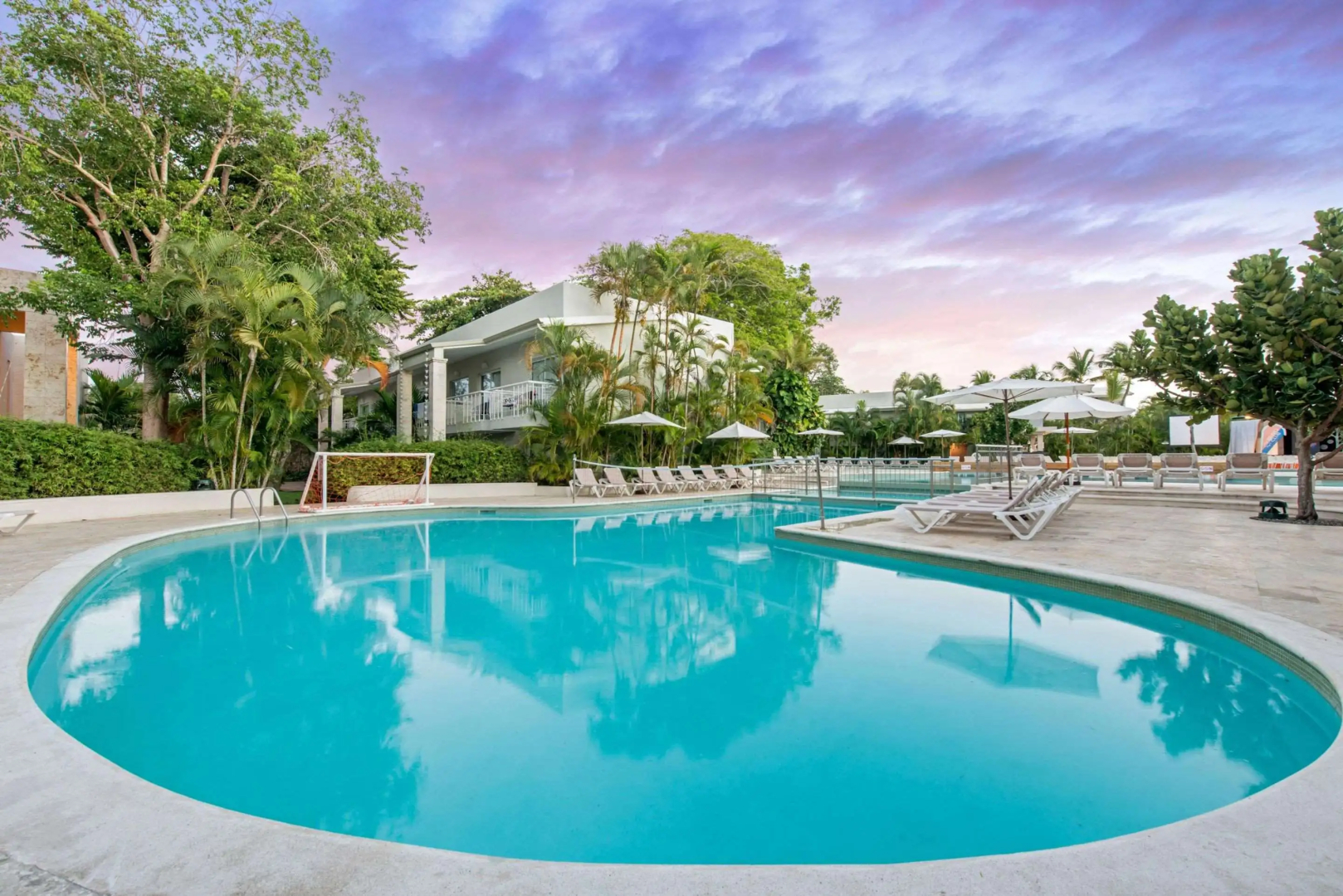 Photo - Emotions by Hodelpa - Juan Dolio