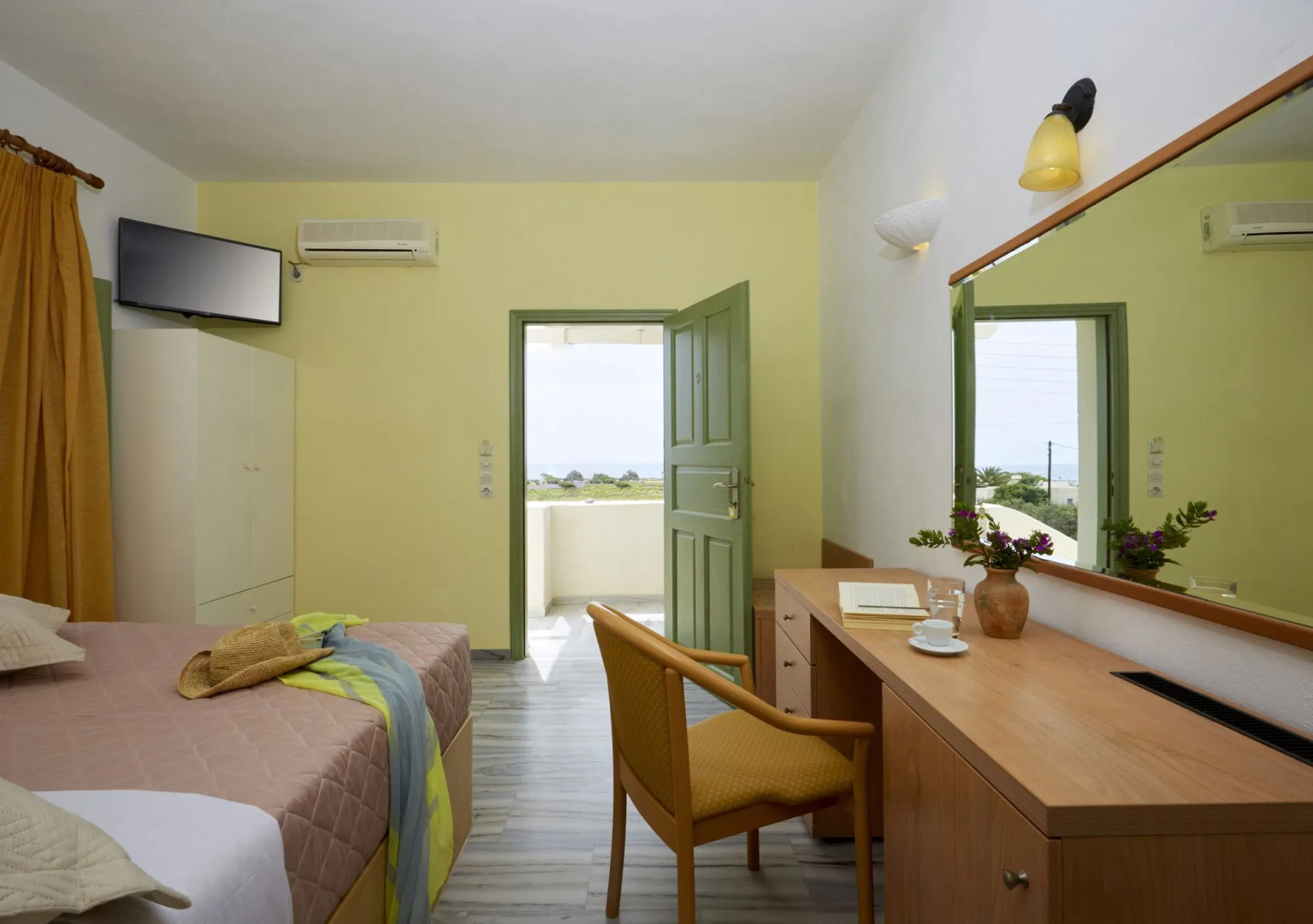 Photo - Ambeli Apartments