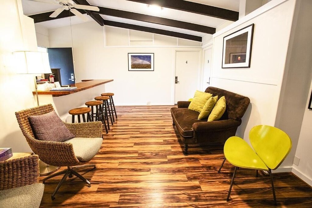 Photo - Arnott's Lodge