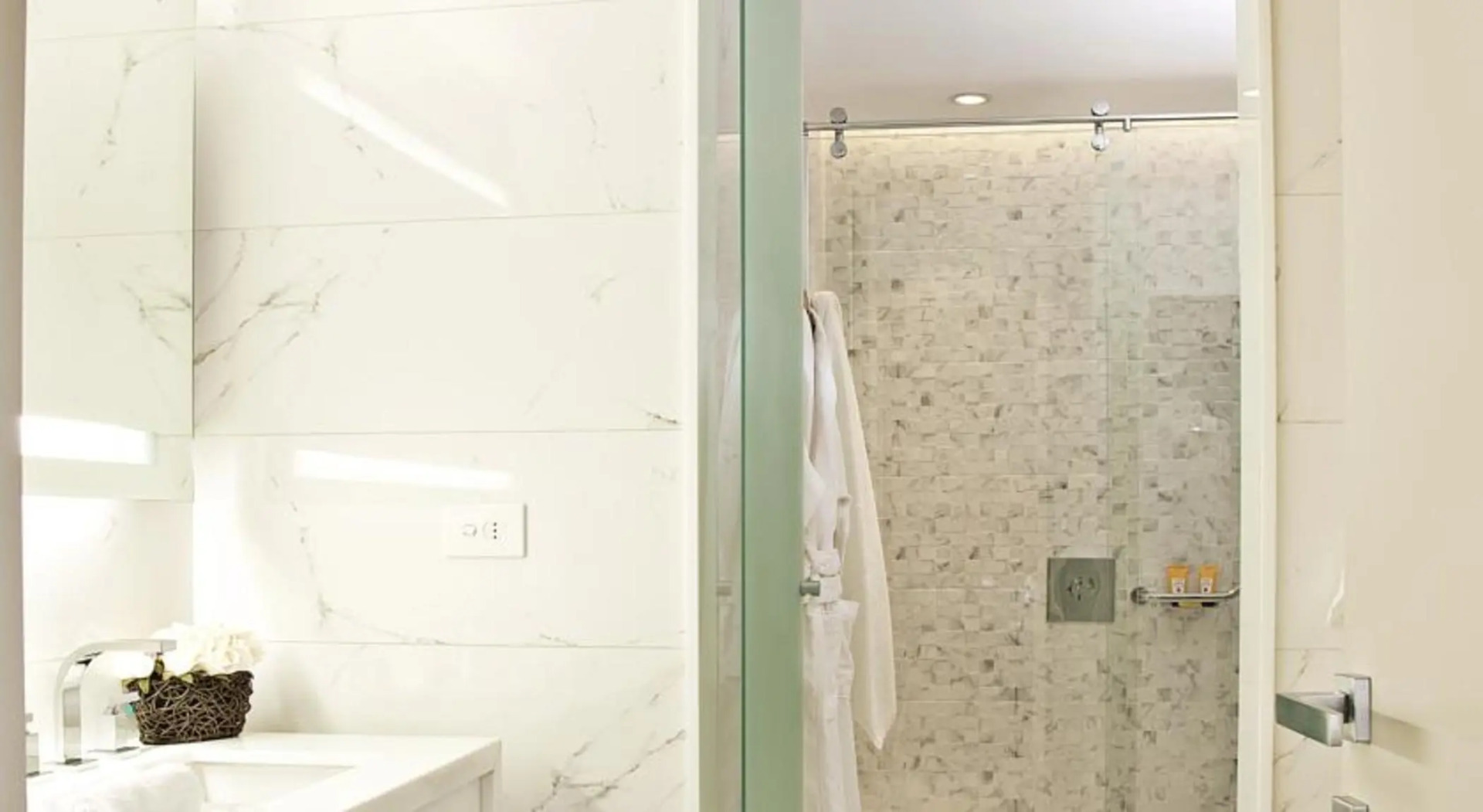 Photo - The Grand Hotel