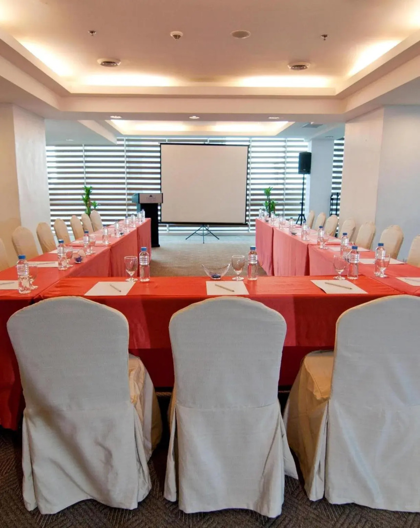 Foto - St Giles Hotel Makati