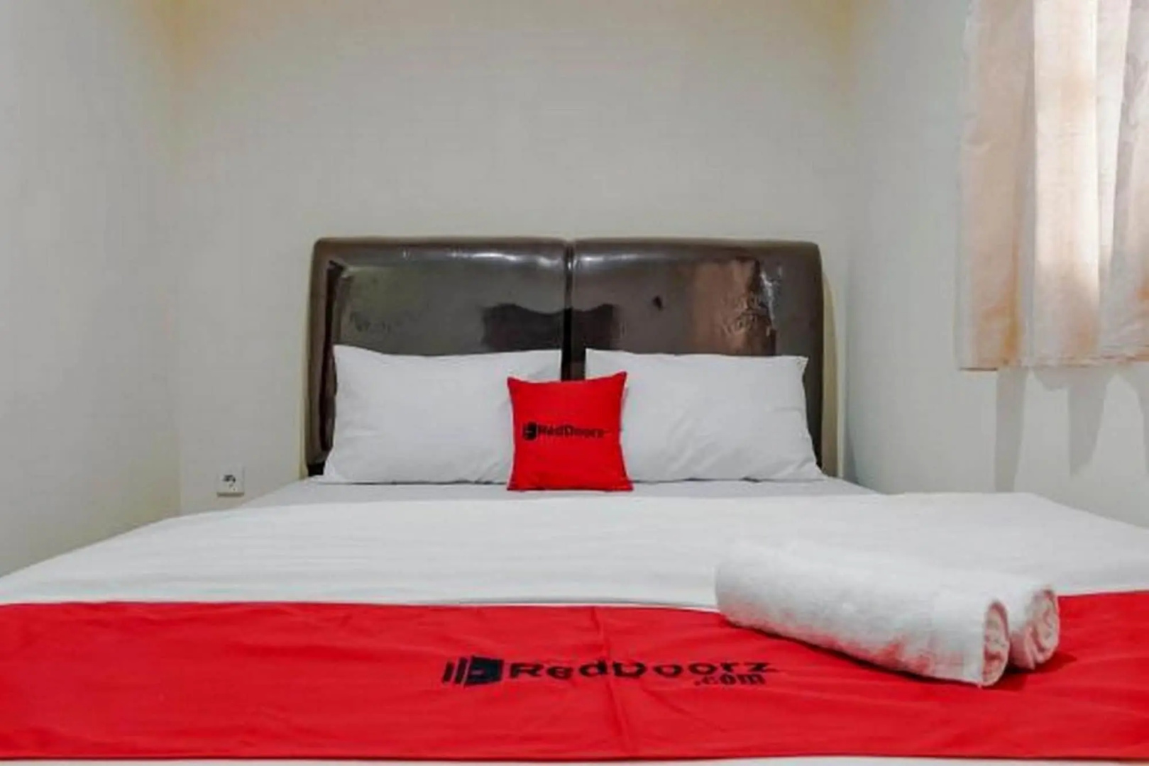 Photo - RedDoorz @ Jalan Biak Roxy Jakarta