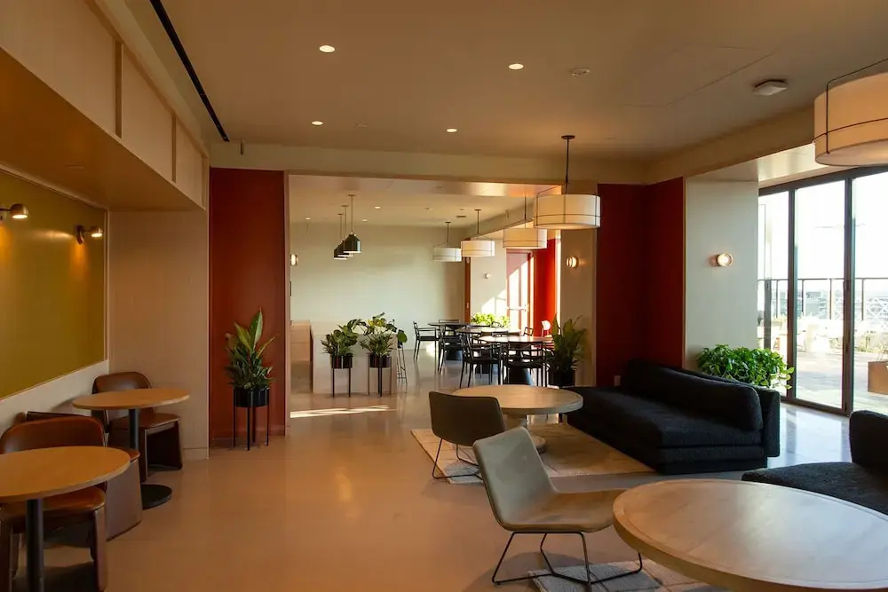 Foto - Scout Living PCM | Placemakr Atlanta, Apartments by Hilton