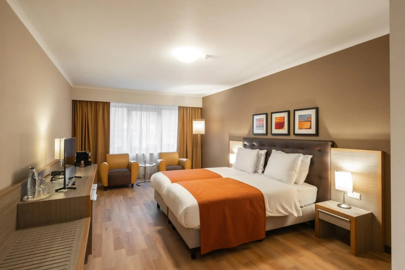Photo - Hyllit Hotel