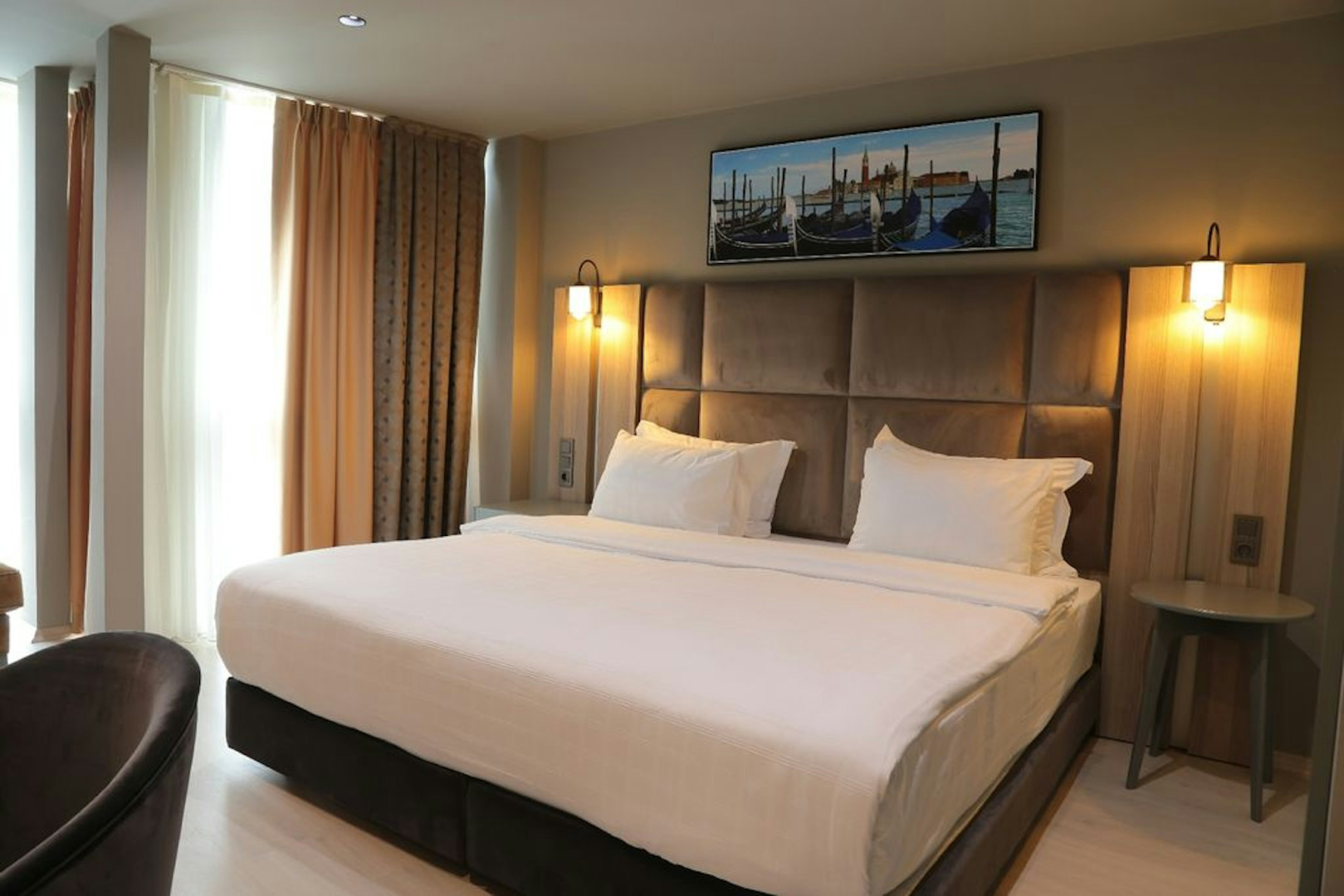 Photo - Pasaport Pier Hotel