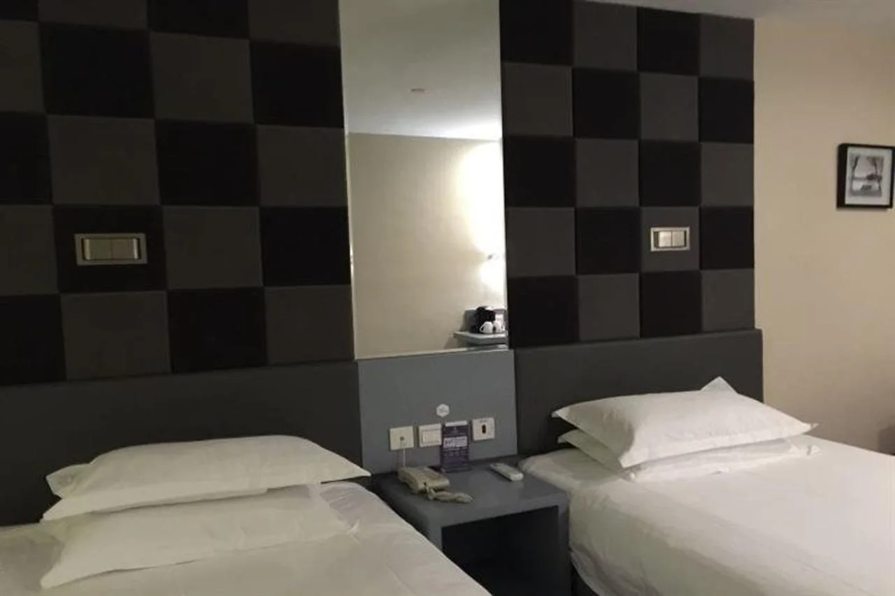 Home Inn (Jinhua Municipal Government Bayi South Street Subway Station)