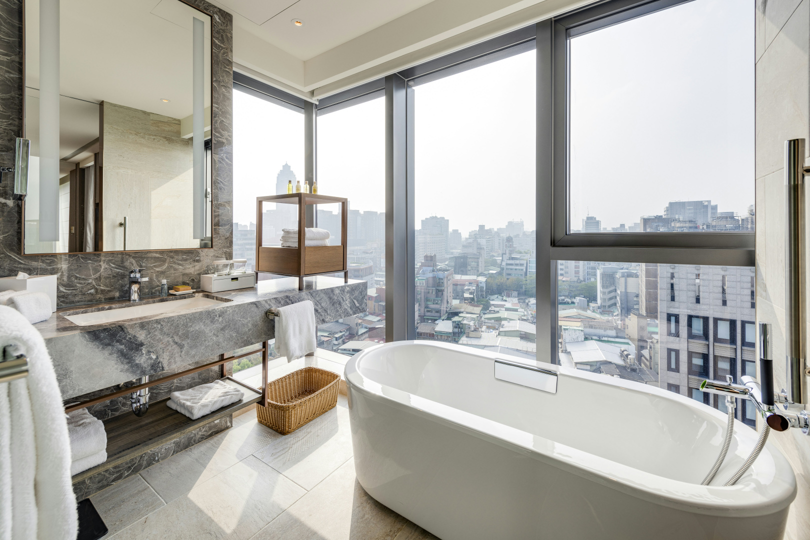 Foto - DoubleTree by Hilton Taipei Zhongshan