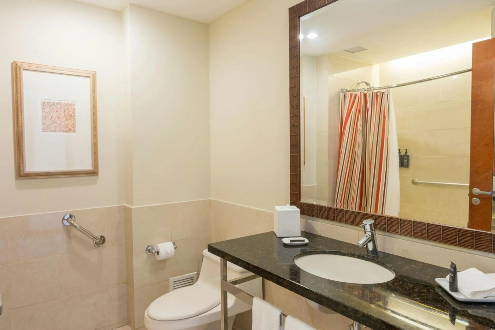 Photo - Courtyard by Marriott Panama Multiplaza Mall