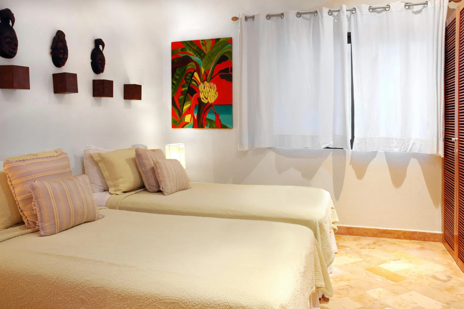 Photo - Porto Playa Condo Hotel and Beach Club