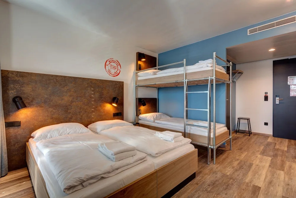 Photo - MEININGER Hotel Berlin Tiergarten