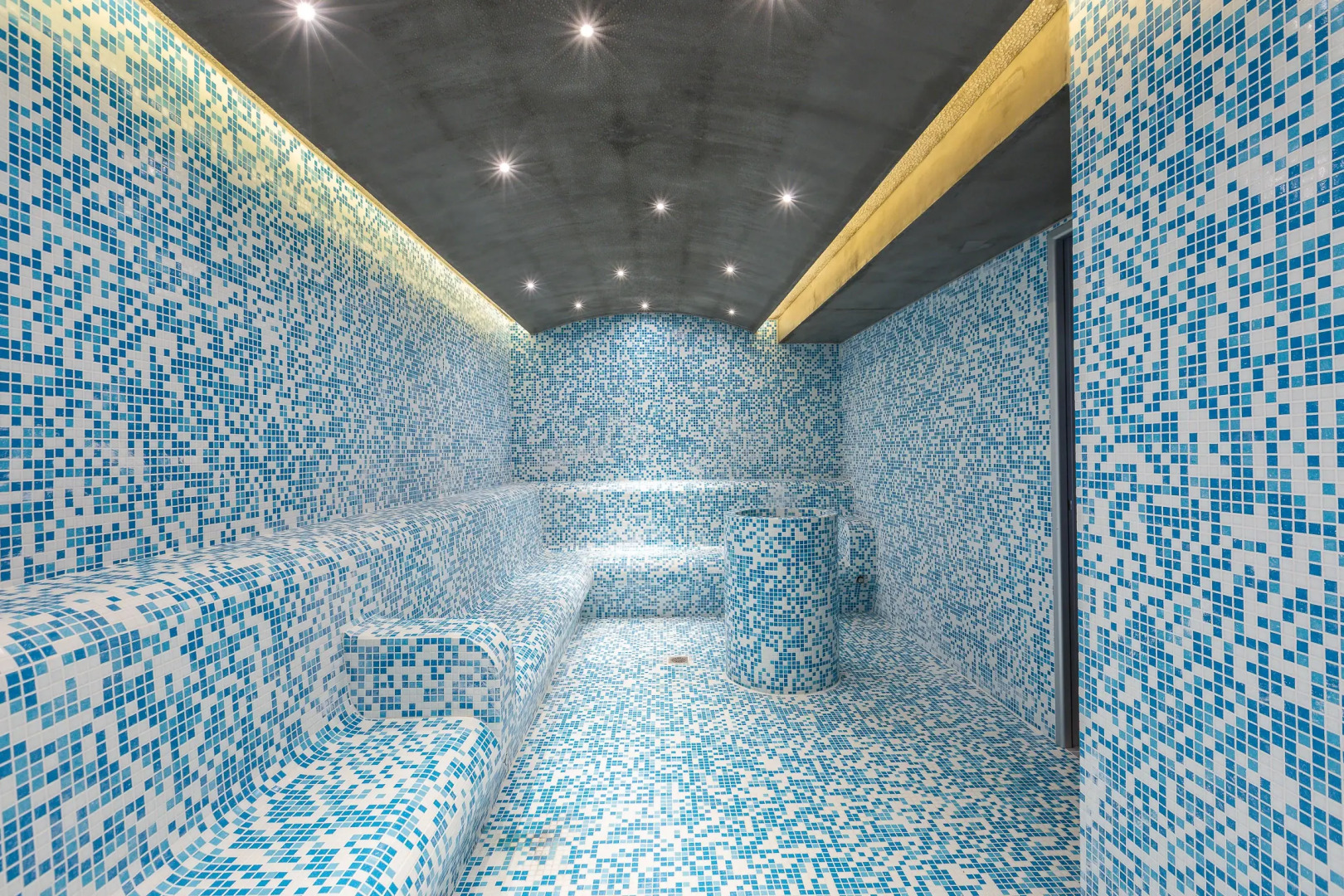 Photo - Theartemis Palace