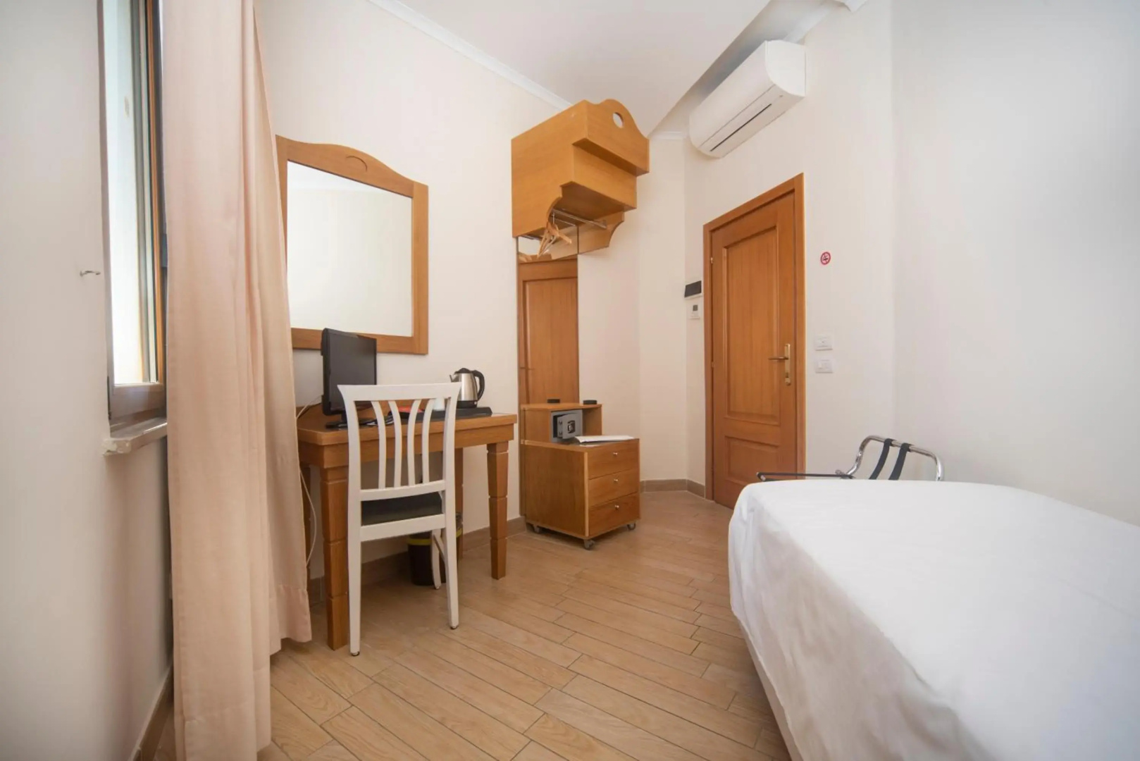 Photo - Hotel Tourist
