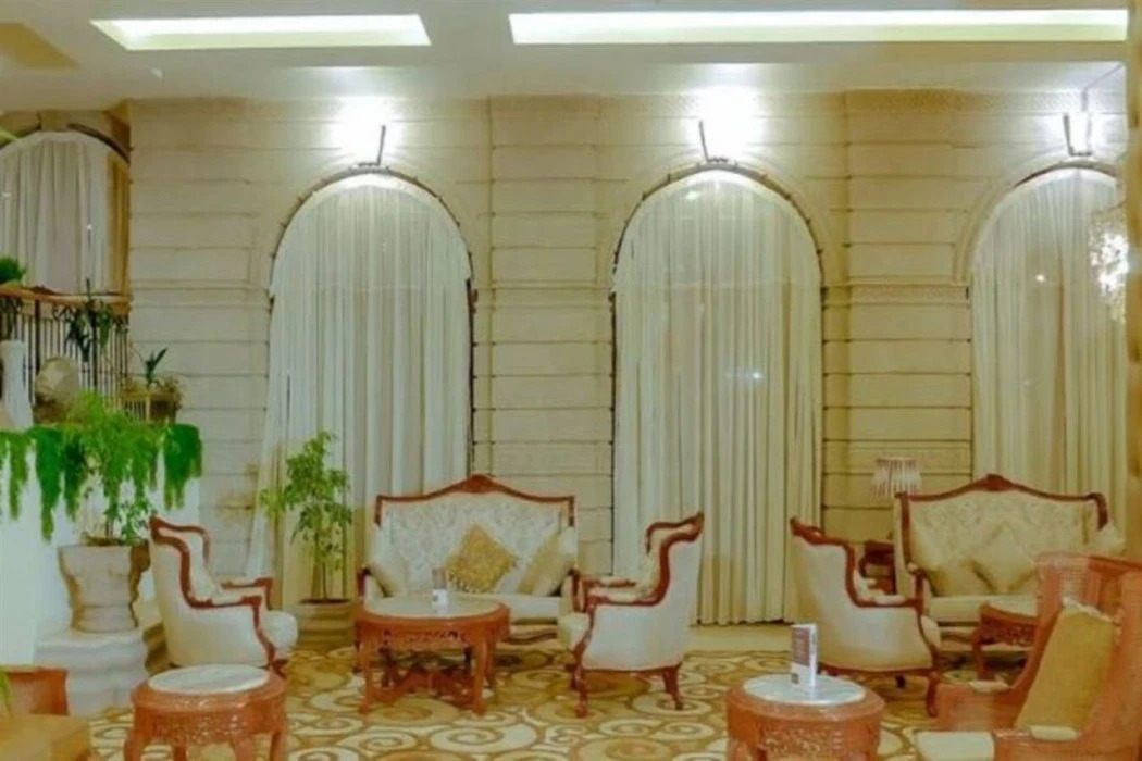 Photo - The Grand Palace Hotel