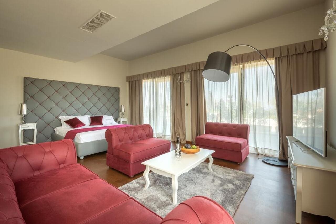 Photo - Wine Residence Cattunar
