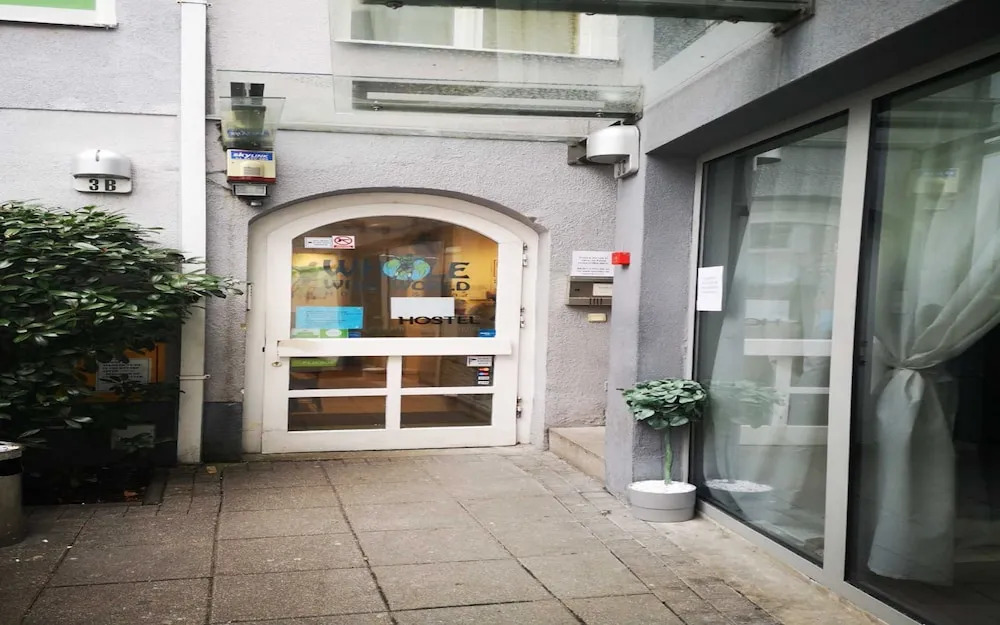 Foto - Whole Wide World Hostel