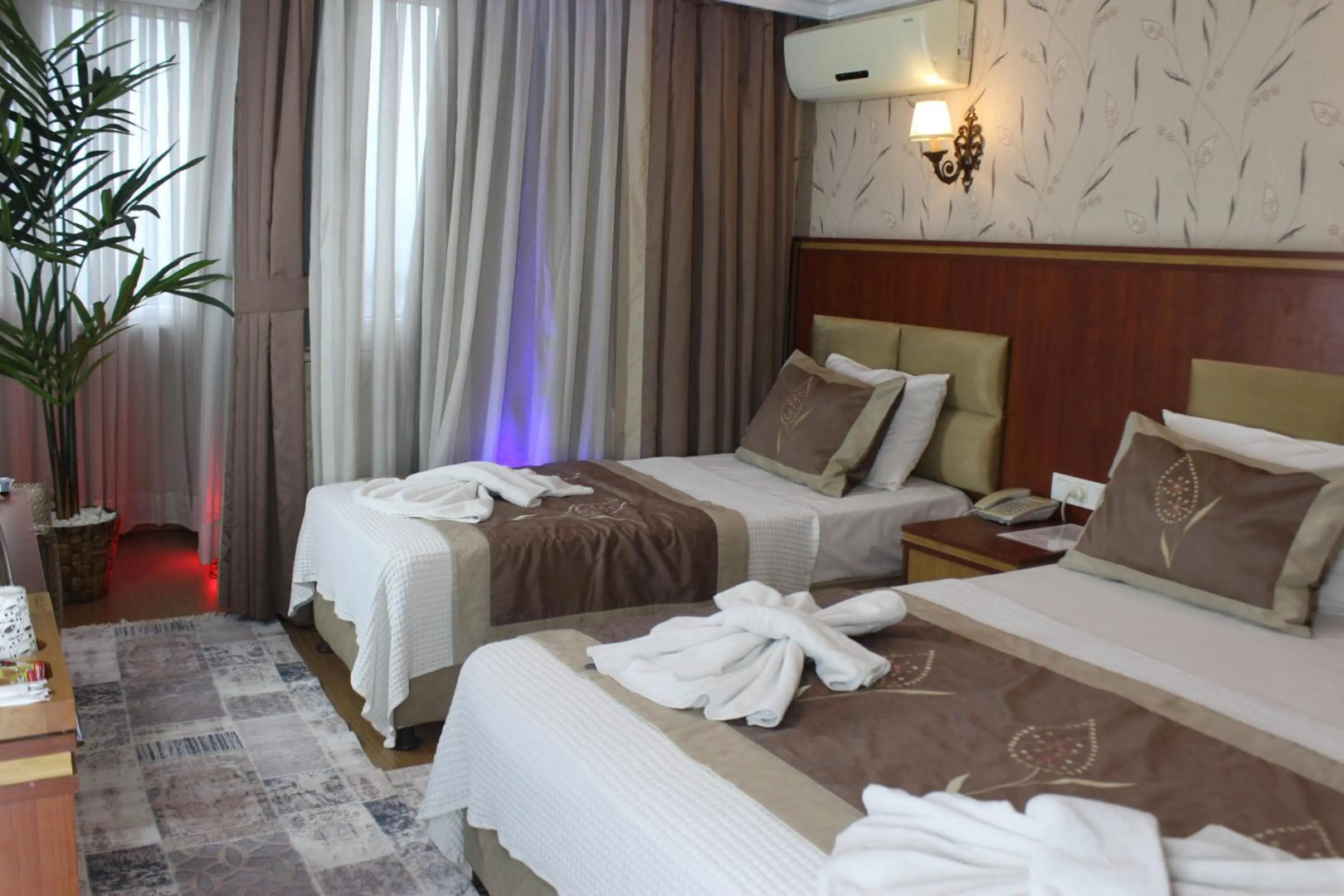 Photo - Hermanos Hotel
